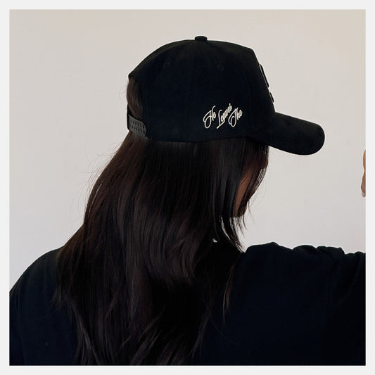 Black Suede Hat / He Leaves The Ninety Nine